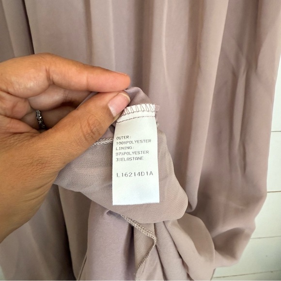 Little Mistress lace insert drape maxi dress in oyster - Picture 9 of 14